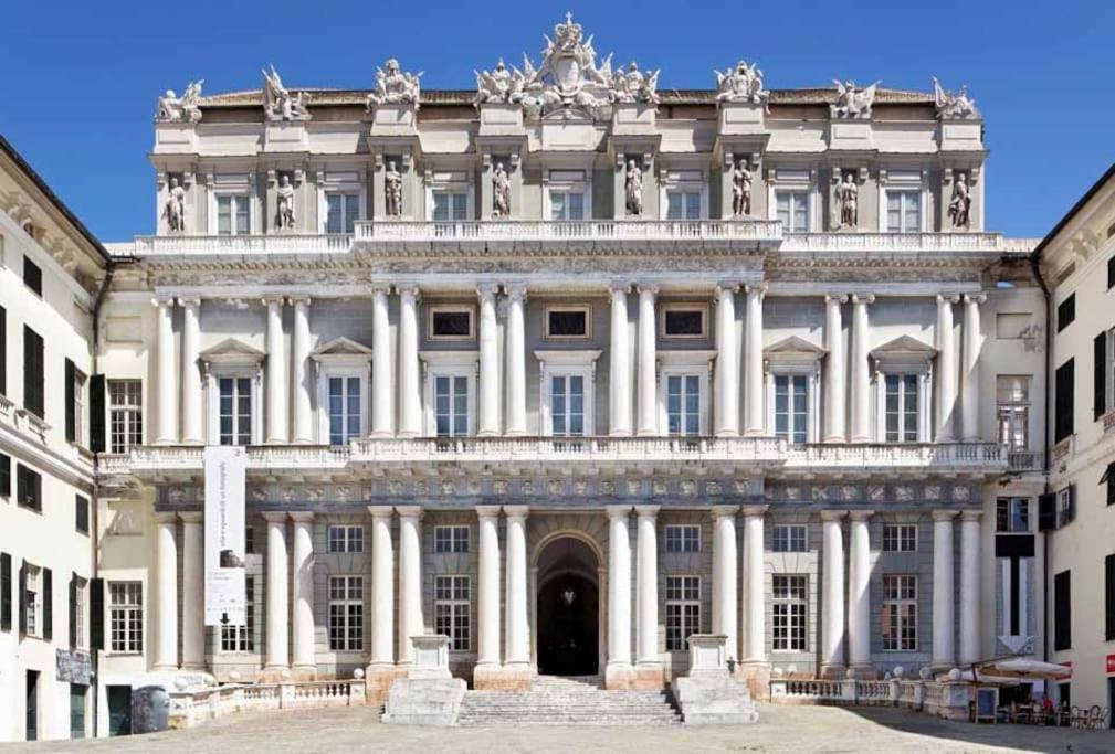 Luminoso Appartamento Nel Cuore Di Genova+Balcone 外观 照片
